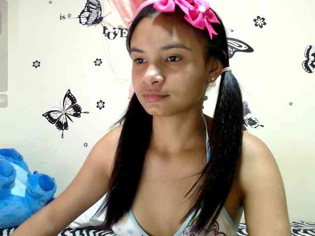 liz7skinny webcam