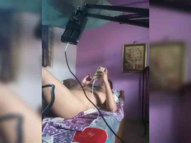 Hotboynk Live Webcam on BongaCams