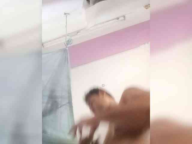 Hotboynk Sex Cam Show