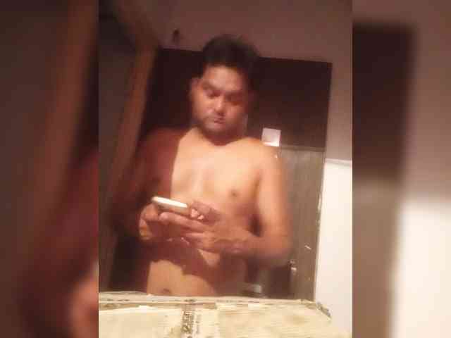 Hotboynk Sex Cam Show