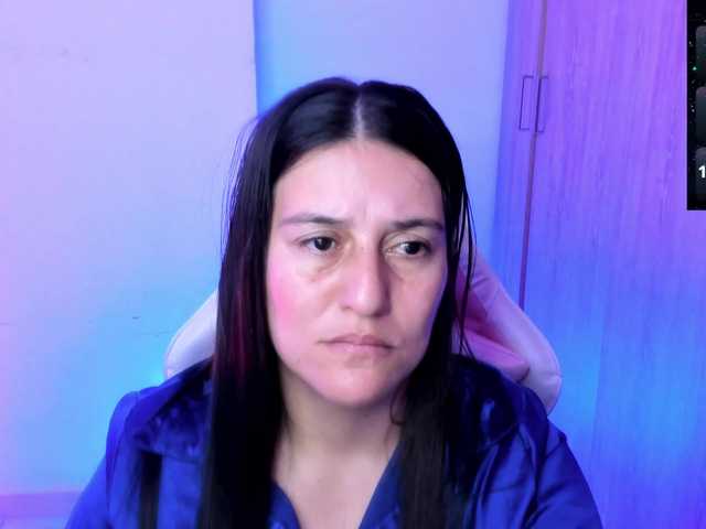 Saskyaajohnson live webcam show