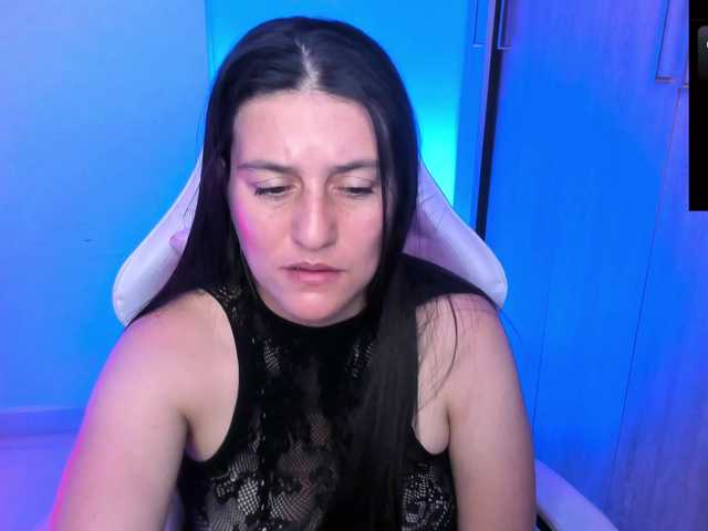 Saskyaajohnson's BongaCams show and profile