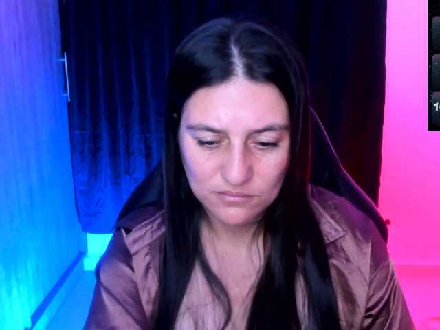 Saskyaajohnson, en directo ahora en BongaCams
