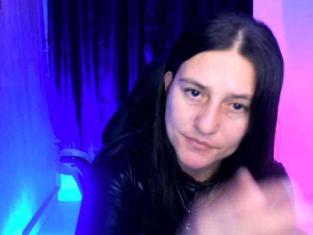Saskyaajohnson live cam on BongaCams