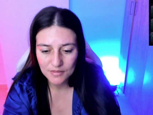 Saskyaajohnson live cam on BongaCams