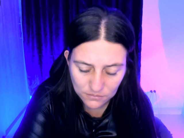 Saskyaajohnson live cam on BongaCams