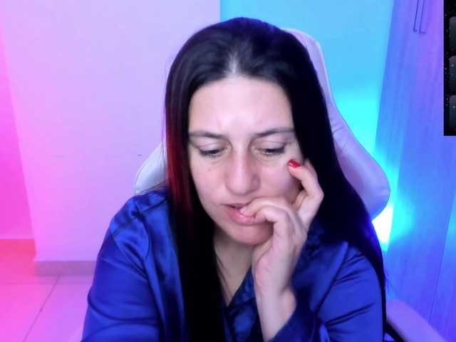 saskyaajohnson cam belle
