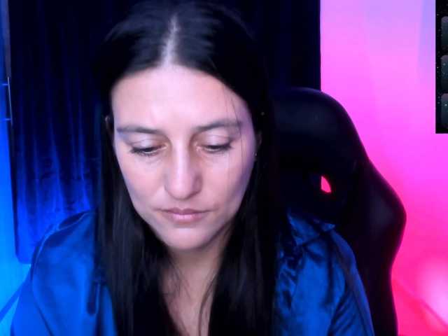 Saskyaajohnson live cam on BongaCams