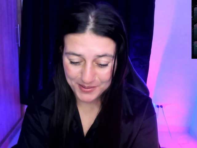 Saskyaajohnson live cam on BongaCams