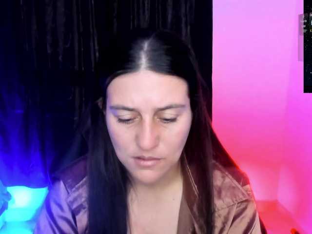 Saskyaajohnson live cam on BongaCams