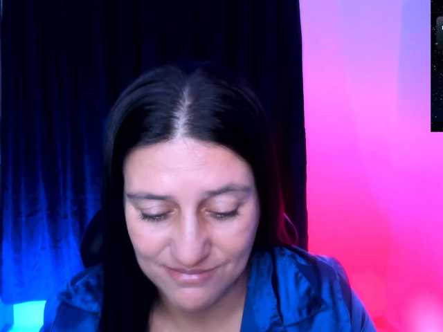 Saskyaajohnson live cam on BongaCams