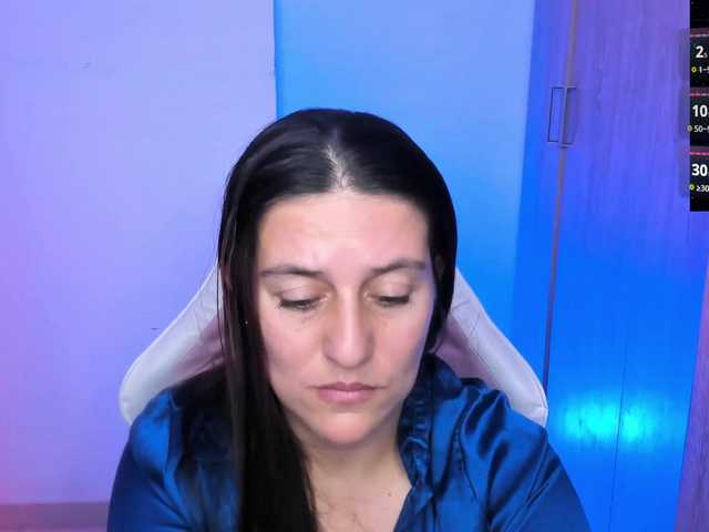 Saskyaajohnson live cam on BongaCams