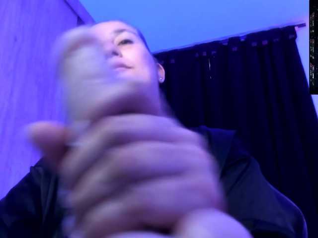 Saskyaajohnson live cam preview