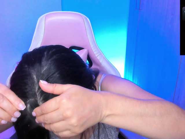 Saskyaajohnson's BongaCams show and profile