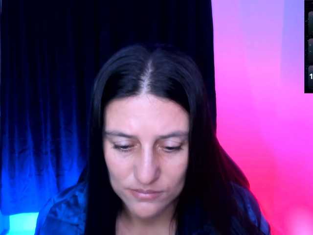 Saskyaajohnson live cam on BongaCams