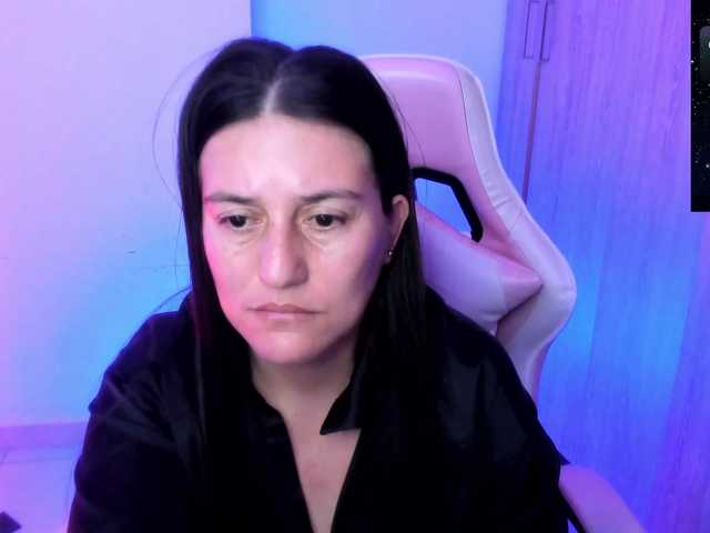 Saskyaajohnson live webcam show