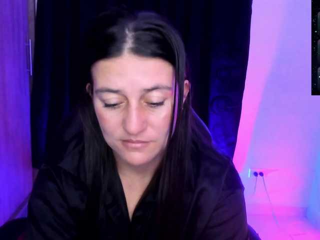 Saskyaajohnson live cam on BongaCams