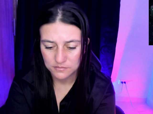 Saskyaajohnson live cam on BongaCams