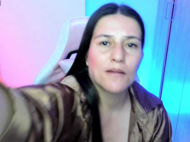 saskyaajohnson online
