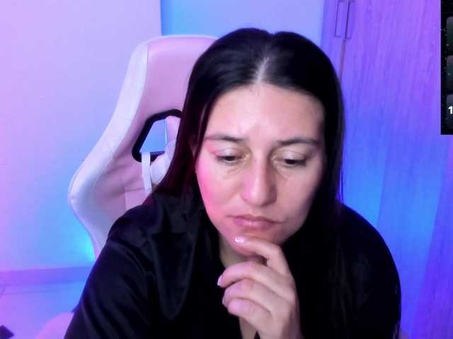 Saskyaajohnson live webcam show