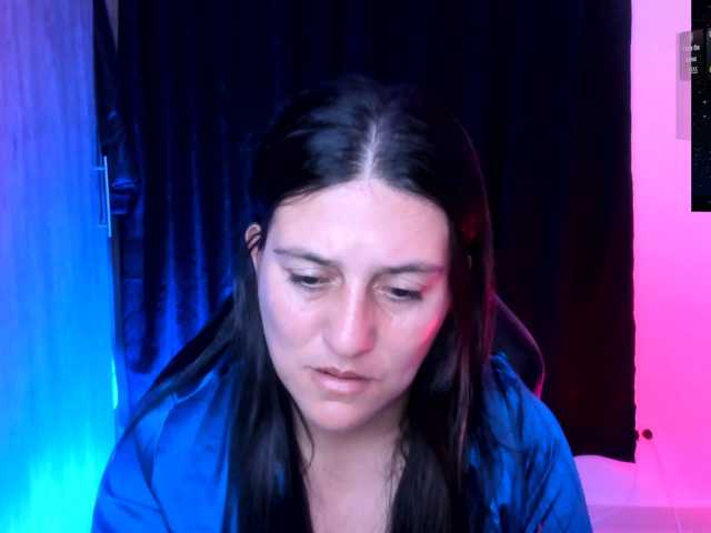 Saskyaajohnson live cam on BongaCams