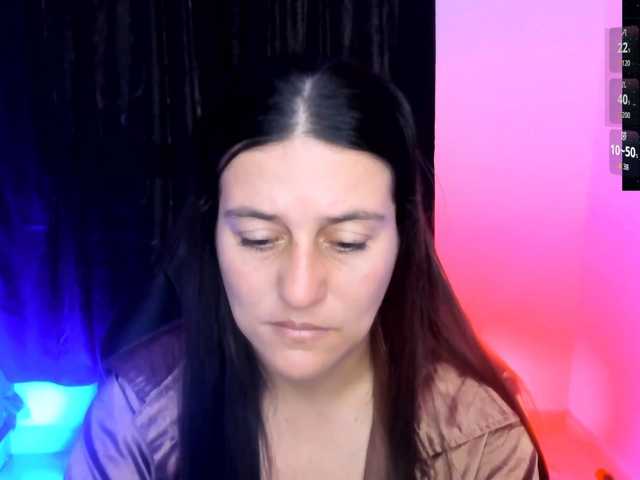 Saskyaajohnson live cam on BongaCams