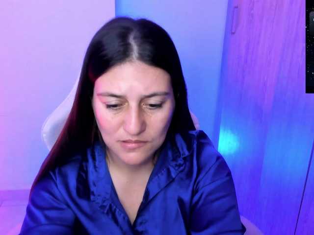 Saskyaajohnson Live Cam on BongaCams