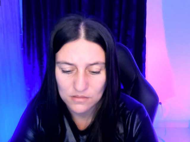 Saskyaajohnson live cam on BongaCams