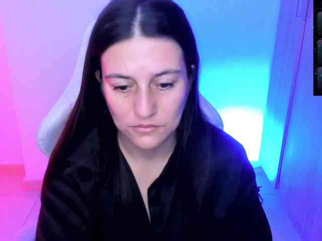 Saskyaajohnson webcam