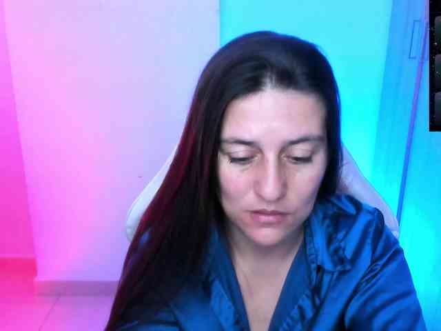 Saskyaajohnson webcam