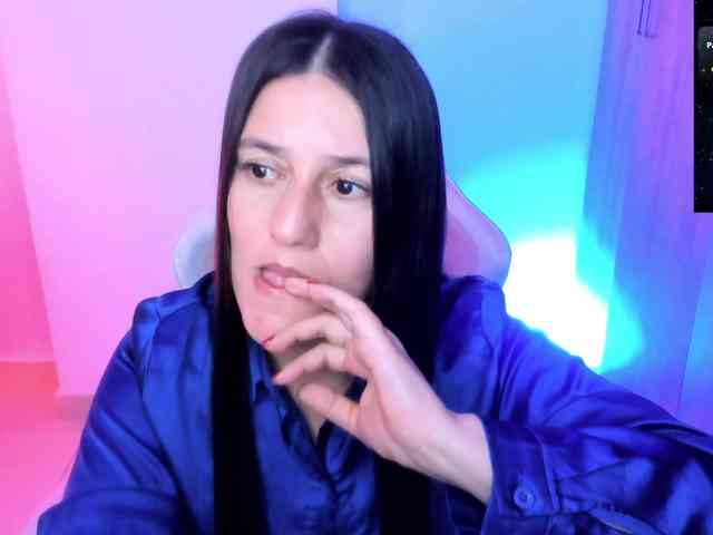 Saskyaajohnson webcam