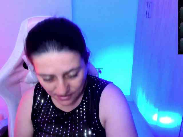 Saskyaajohnson webcam