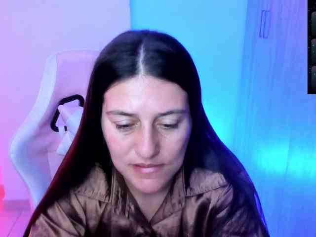 Saskyaajohnson webcam