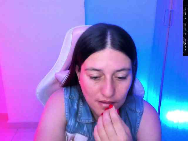 Saskyaajohnson webcam