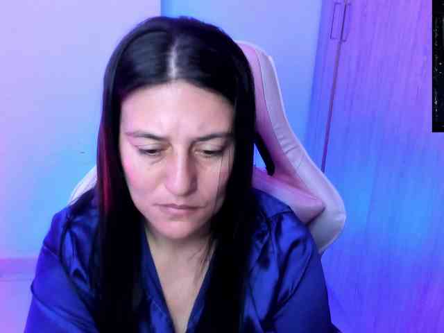 Saskyaajohnson webcam
