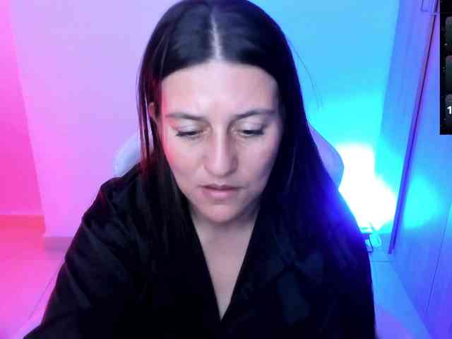 Saskyaajohnson webcam