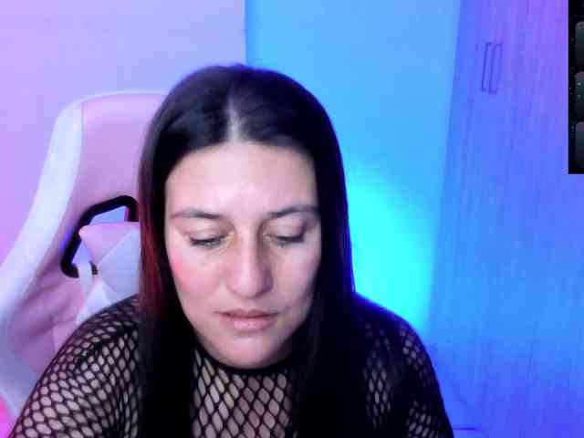 Saskyaajohnson webcam