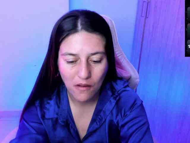 Saskyaajohnson webcam