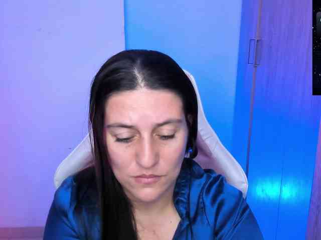 Saskyaajohnson webcam