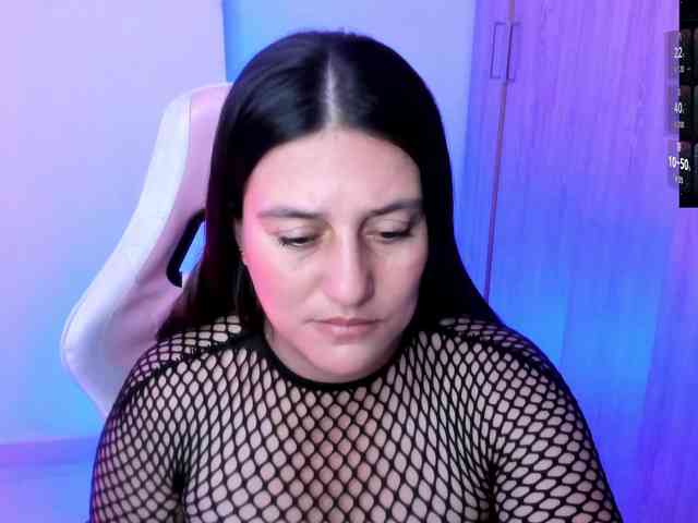 Saskyaajohnson webcam