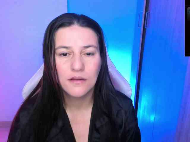 Saskyaajohnson webcam