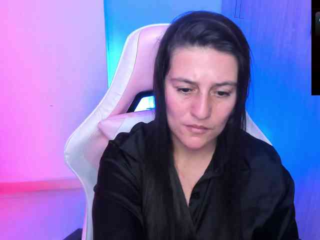 Saskyaajohnson webcam