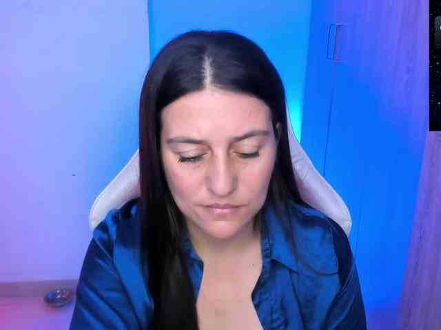 Saskyaajohnson webcam