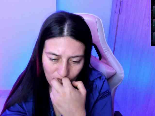 Saskyaajohnson webcam