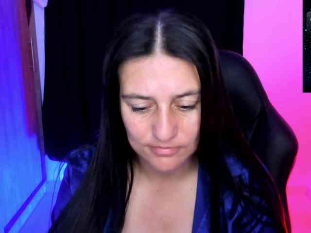 Saskyaajohnson webcam
