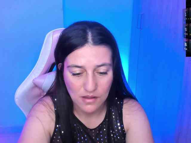 Saskyaajohnson webcam