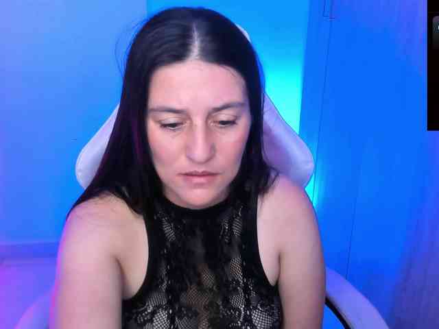 Saskyaajohnson webcam