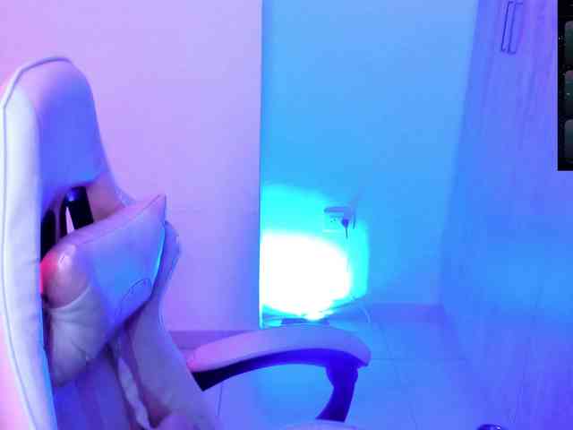 Saskyaajohnson webcam