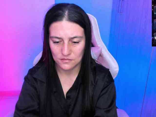 Saskyaajohnson webcam