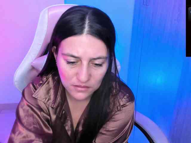 Saskyaajohnson webcam